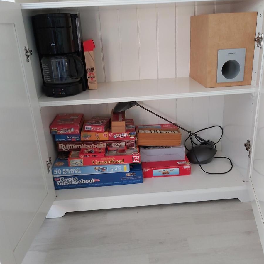 Comfortabel En Gezellig Familie Chalet Tot 6 Personen Op De Veluwe Bungalowpark De Kern Putten Luaran gambar